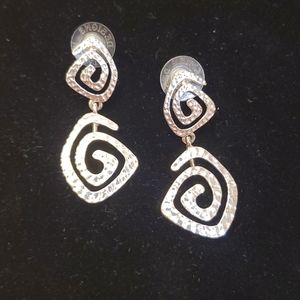 🦋 Cool Silver Earrings